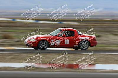 media/Nov-16-2025-CalClub SCCA (Sun) [[2975c16dfc]]/Group 4/Turn 1/